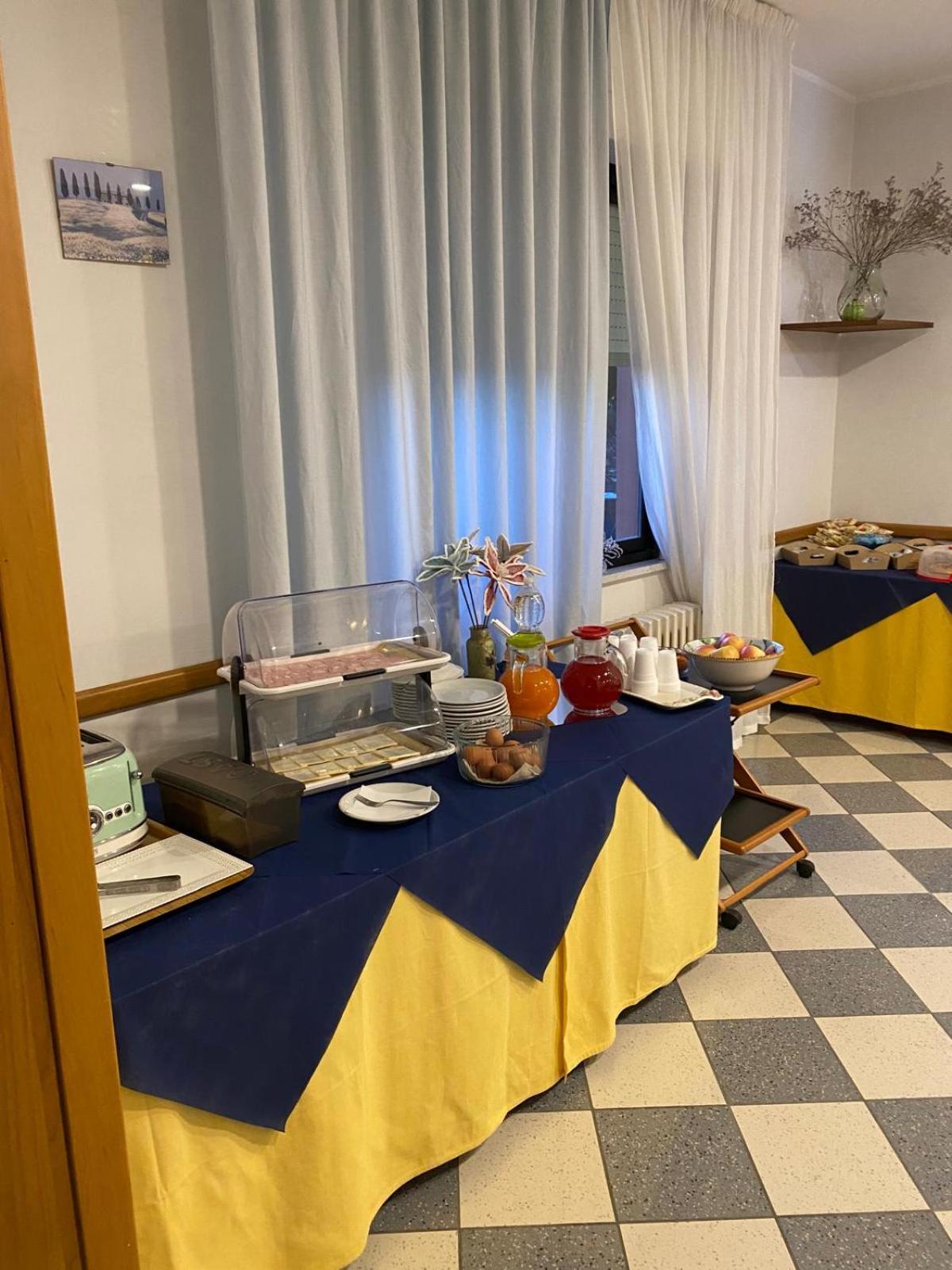 Hotel Ferrara Chianciano Terme Ngoại thất bức ảnh